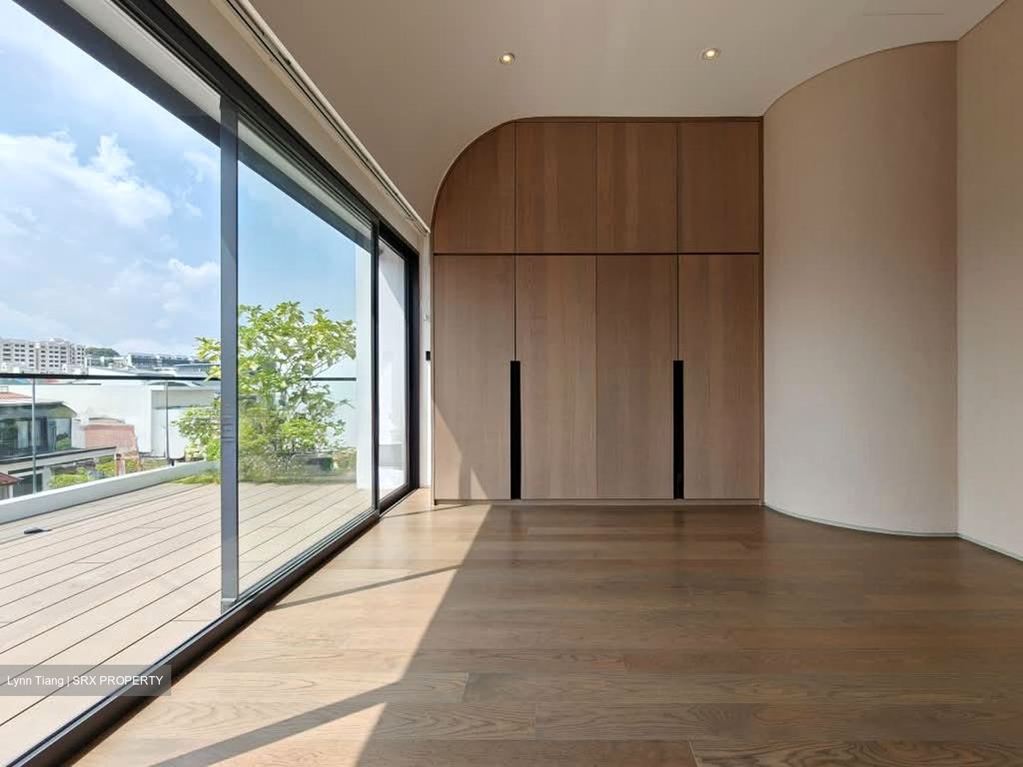 Opera Estate (D15), Terrace #610182581